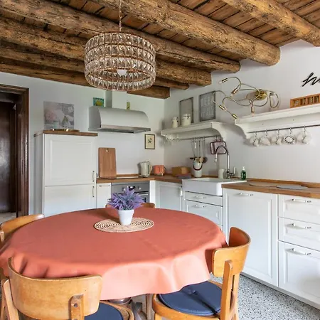Apartment Romantic Bassano - 2 Bedrooms Bassano del Grappa